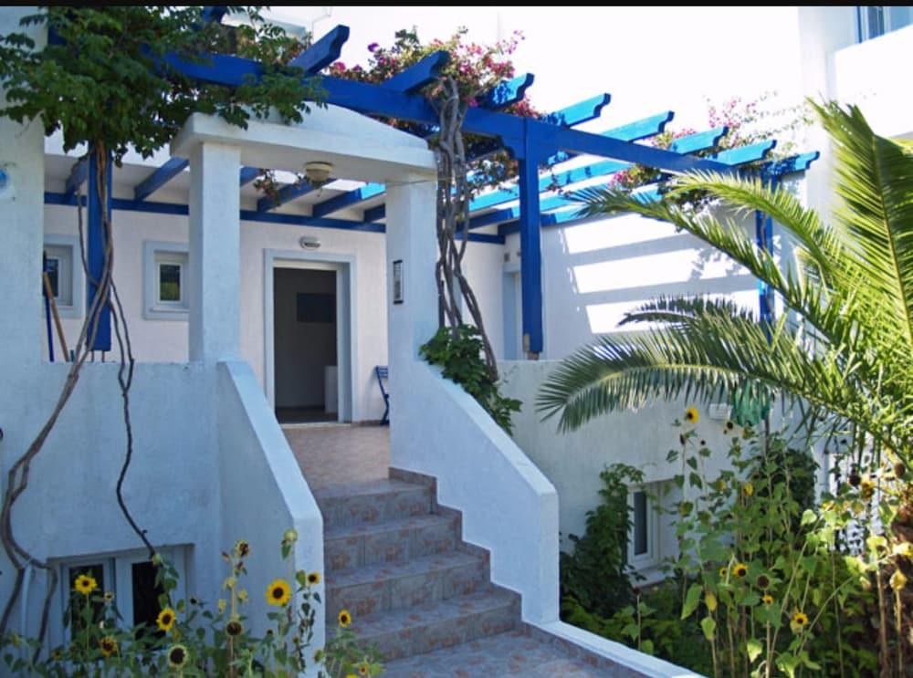Anna Zisimos Hotel Adamantas  Ngoại thất bức ảnh