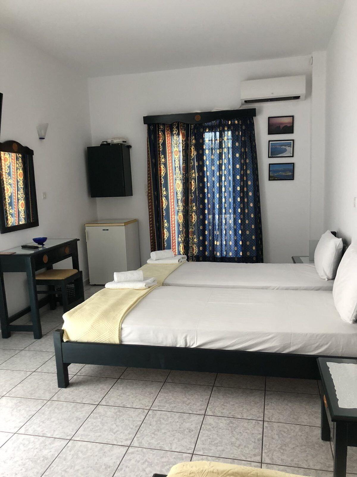 Anna Zisimos Hotel Adamantas  Ngoại thất bức ảnh
