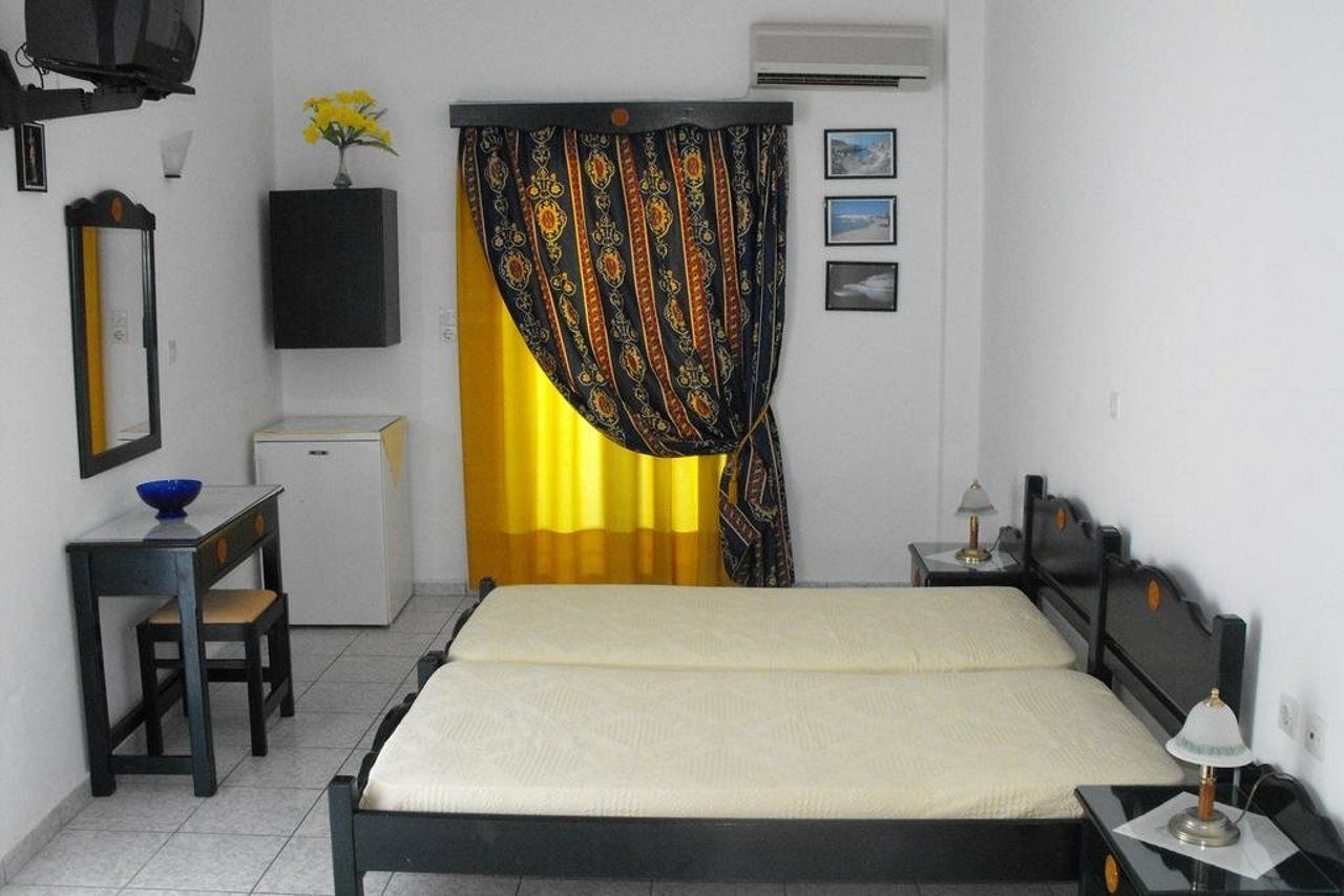 Anna Zisimos Hotel Adamantas  Ngoại thất bức ảnh